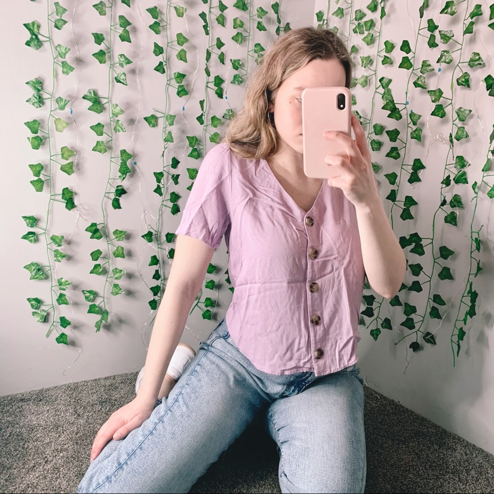 purple button up top
